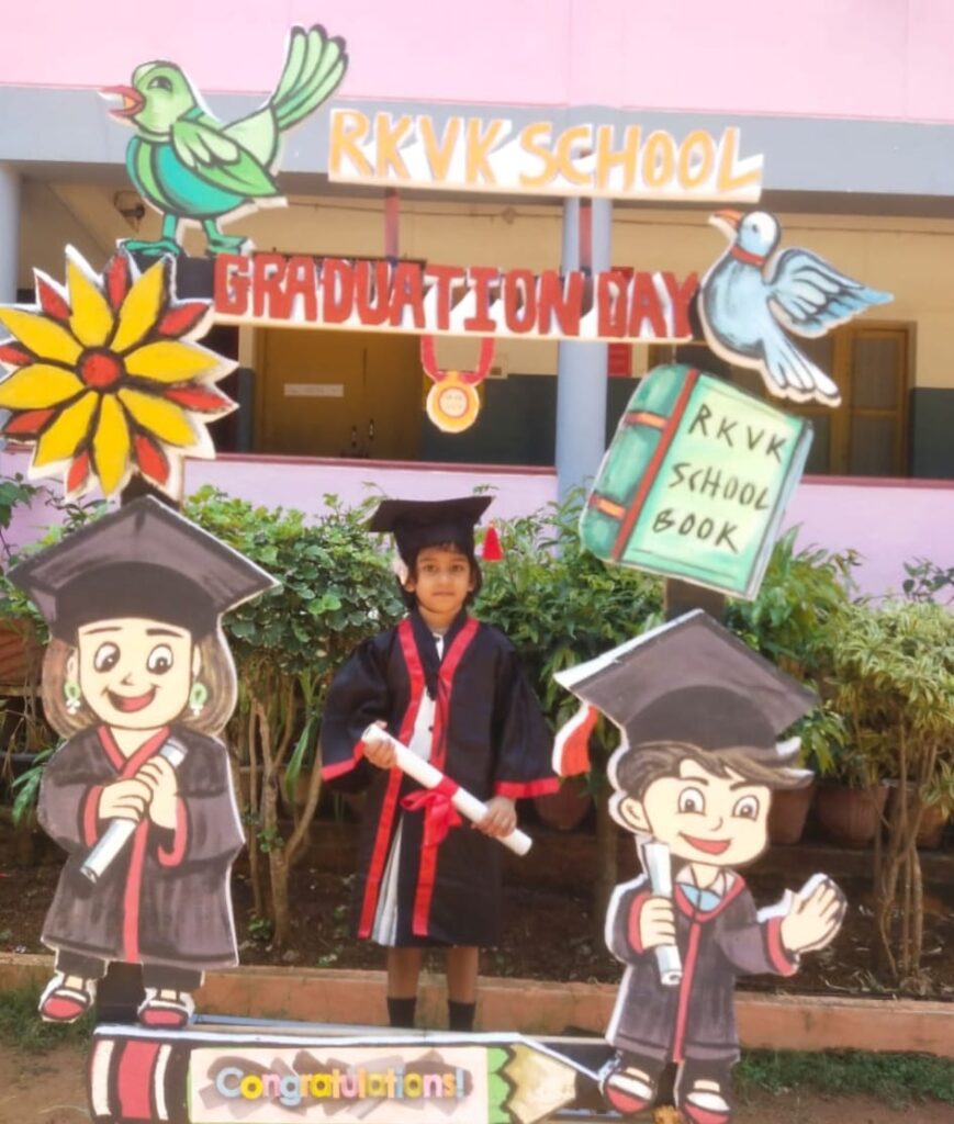 Graduation 2025 PreKg (8)