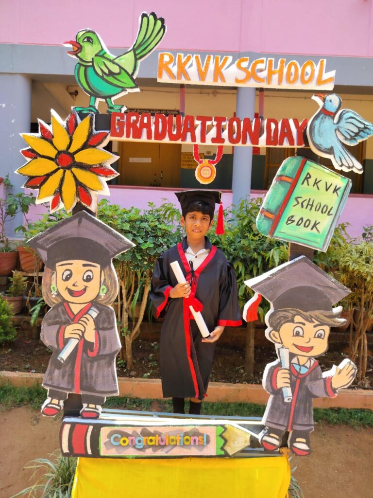 Graduation 2025 UKG (11)