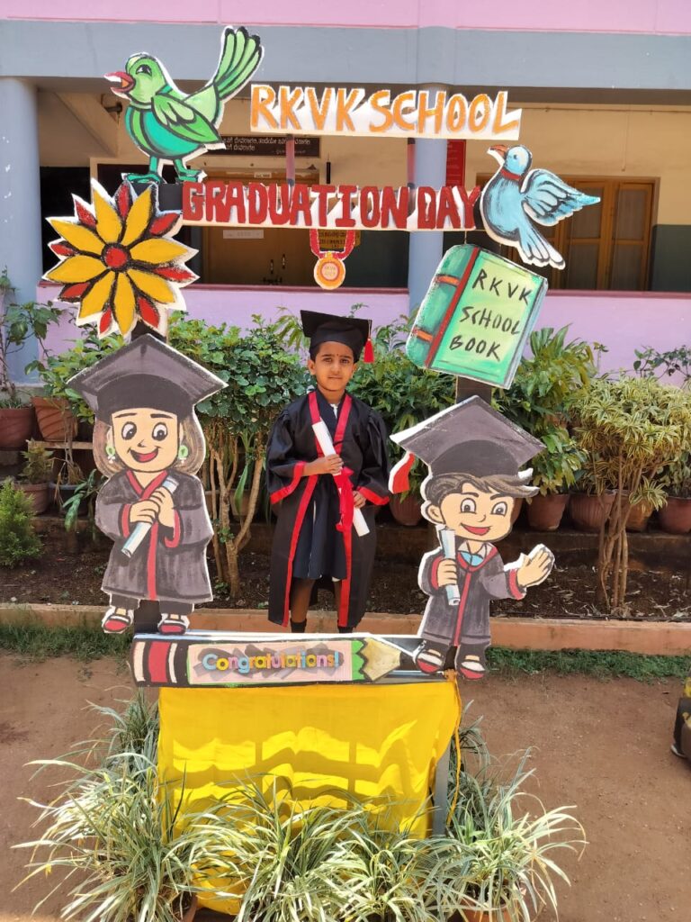 Graduation 2025 UKG (12)