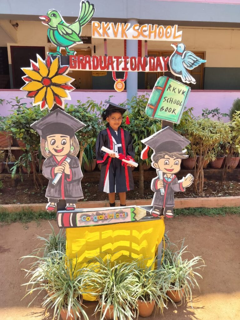Graduation 2025 UKG (13)
