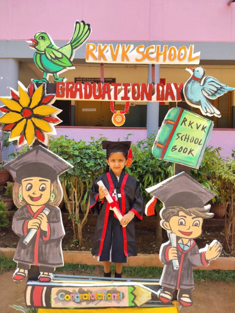 Graduation 2025 UKG (19)