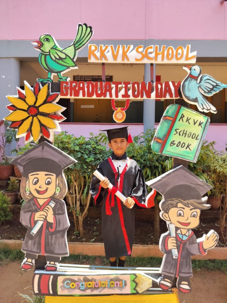 Graduation 2025 UKG (3)