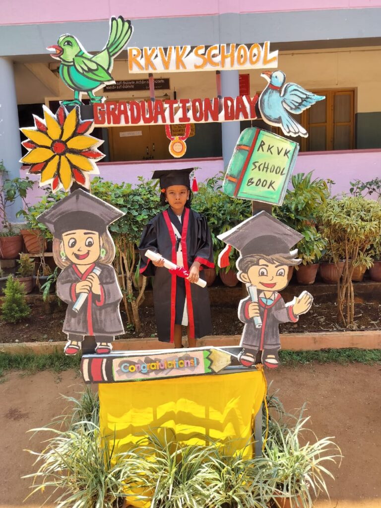 Graduation 2025 UKG (9)