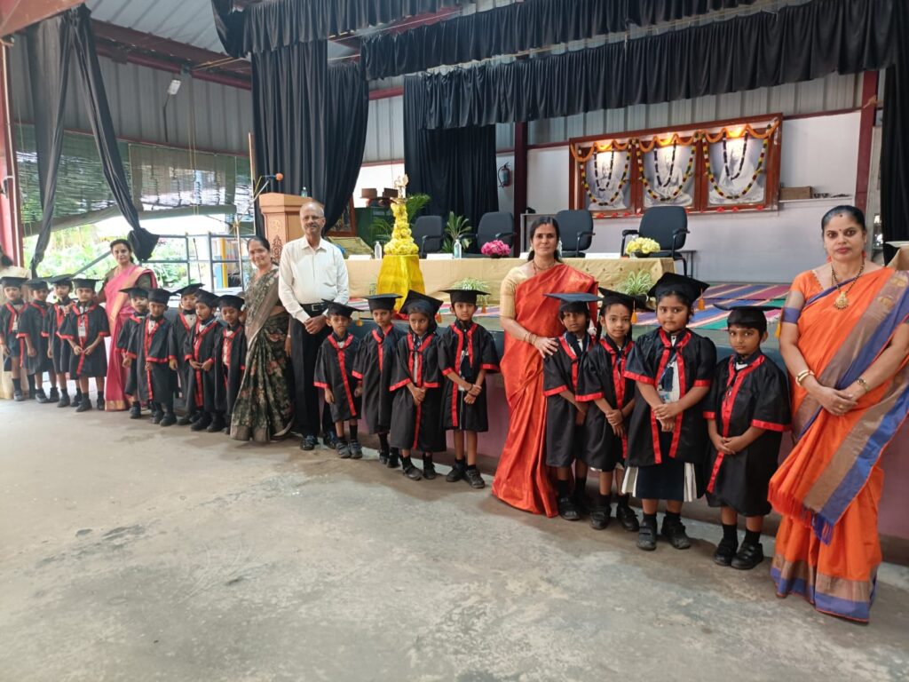 Graduation Day Pics 2025-26 (100)