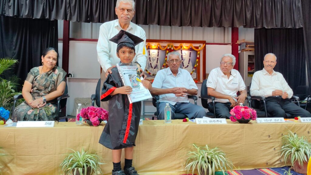 Graduation Day Pics 2025-26 (35)