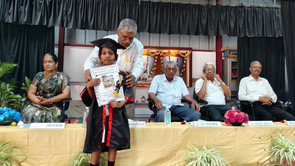 Graduation Day Pics 2025-26 (39)