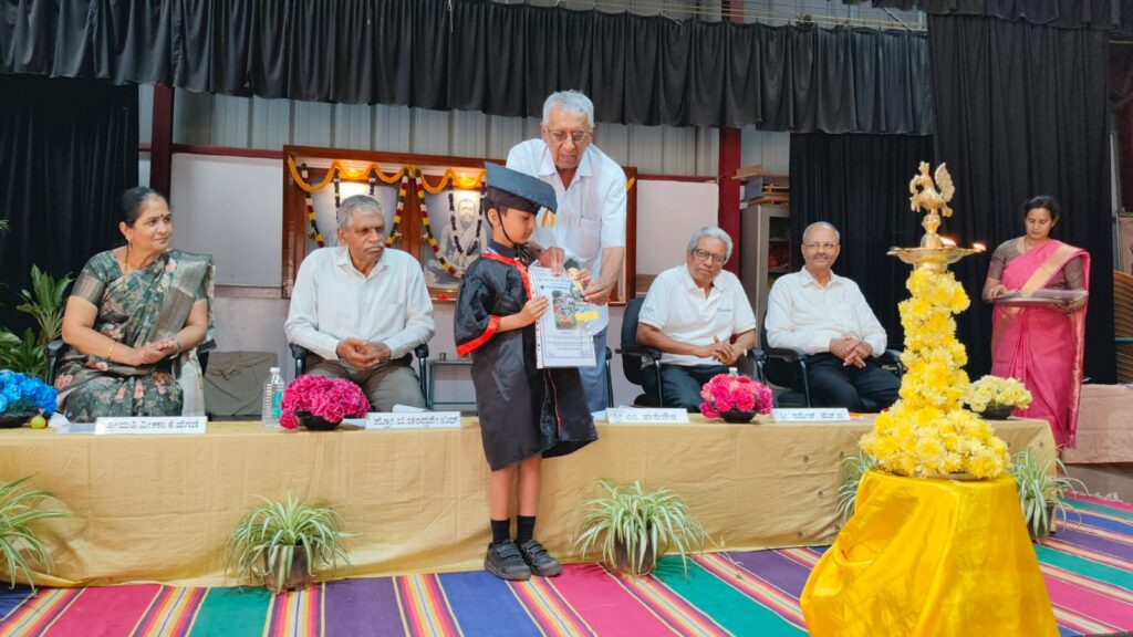 Graduation Day Pics 2025-26 (47)