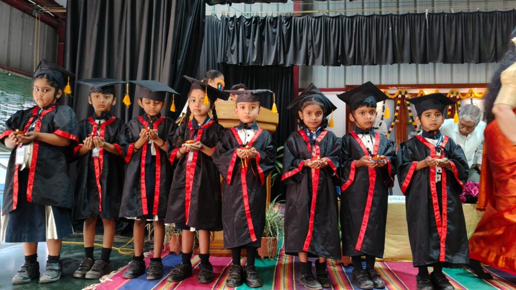 Graduation Day Pics 2025-26 (74)