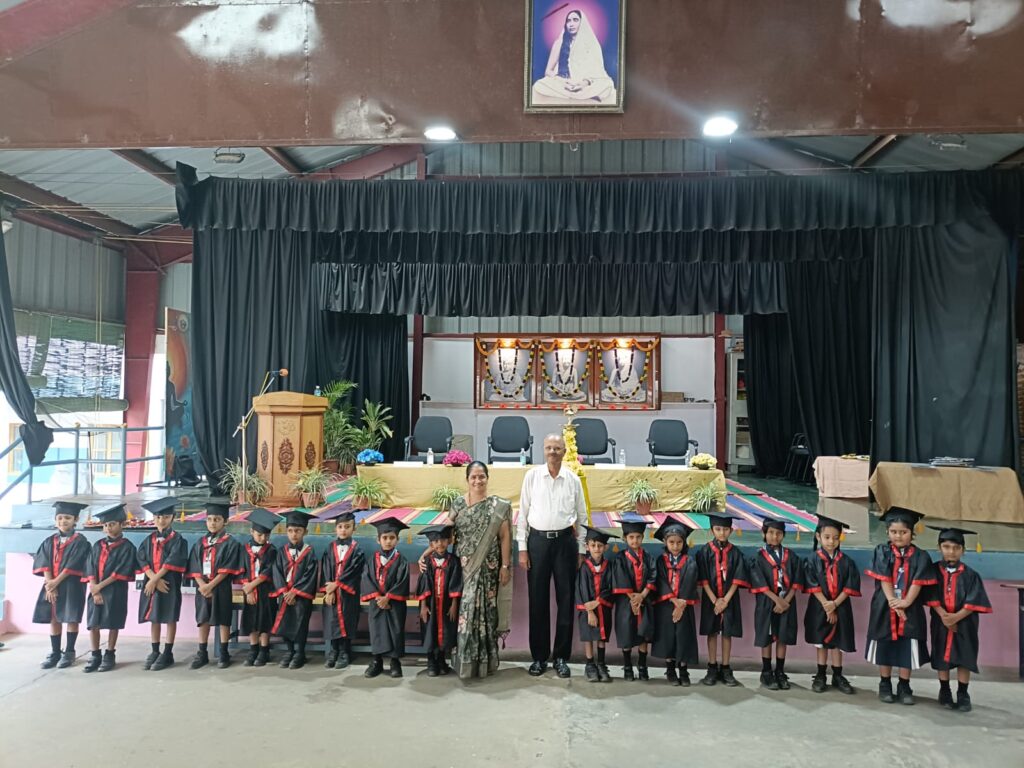 Graduation Day Pics 2025-26 (87)
