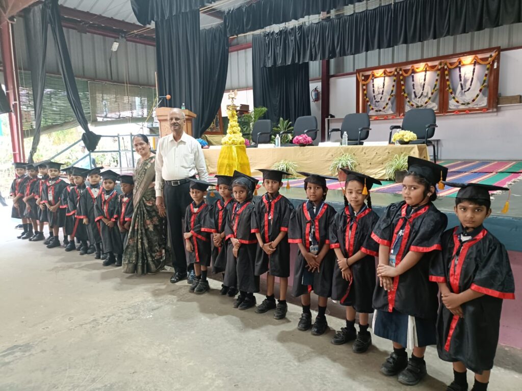 Graduation Day Pics 2025-26 (92)