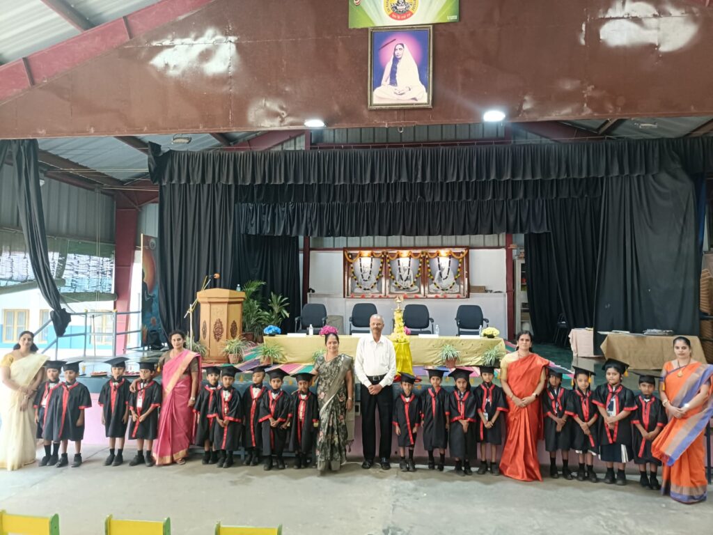 Graduation Day Pics 2025-26 (96)